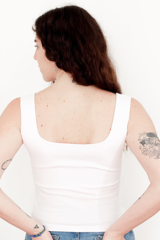 MUSCULOSA TOP ESENCIAL-PACKS CON DESCUENTO
